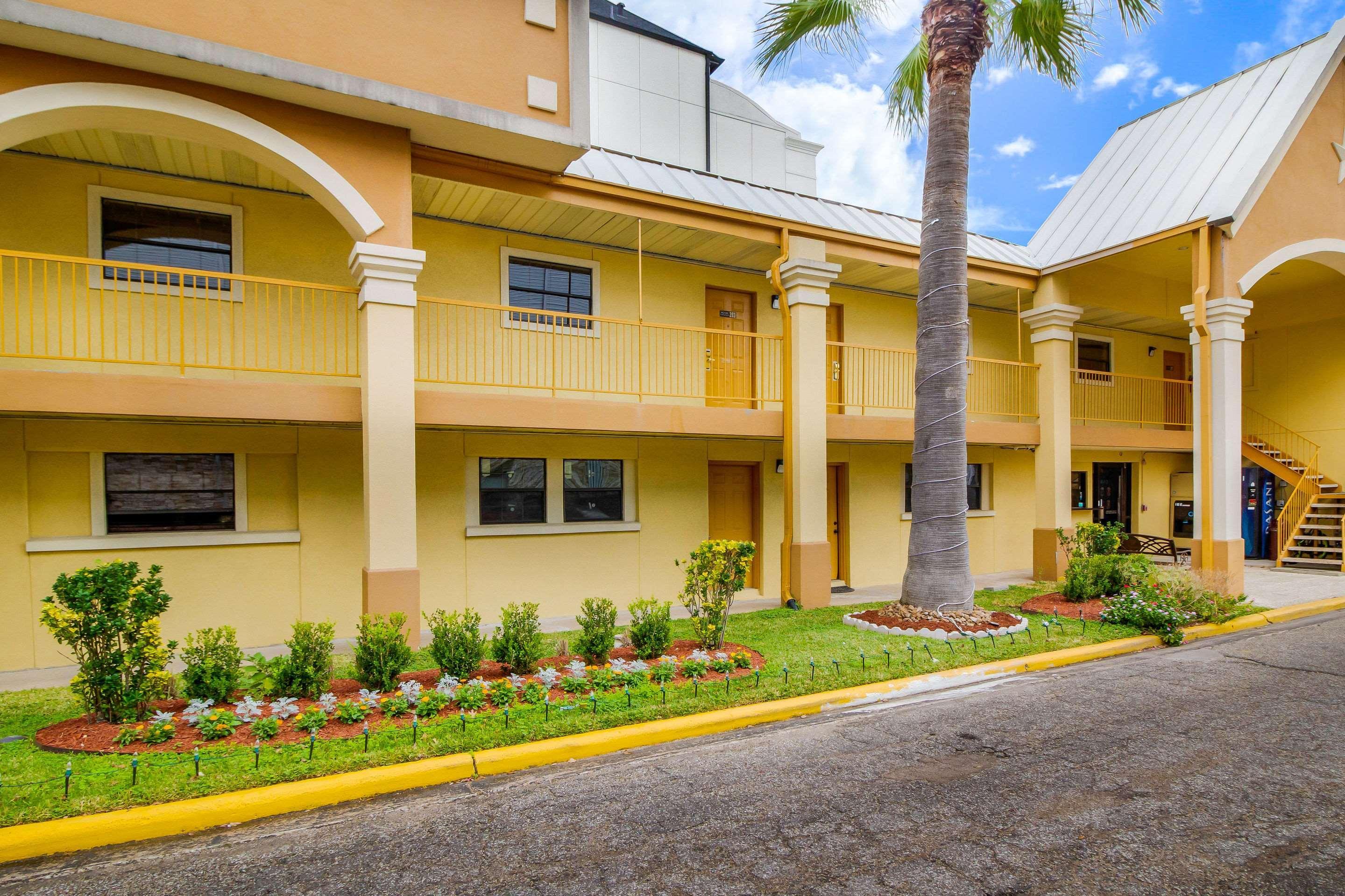 Rodeway Inn&Suites Centro Médico Houston Exterior foto